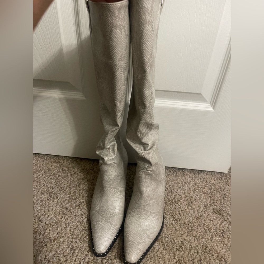 Women’s Faux Snakeskin Boots